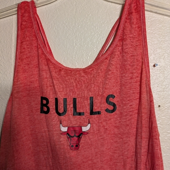 NBA Bulls Women's Red Tank Top Pre-owned Size Xl - Picture 3 of 7